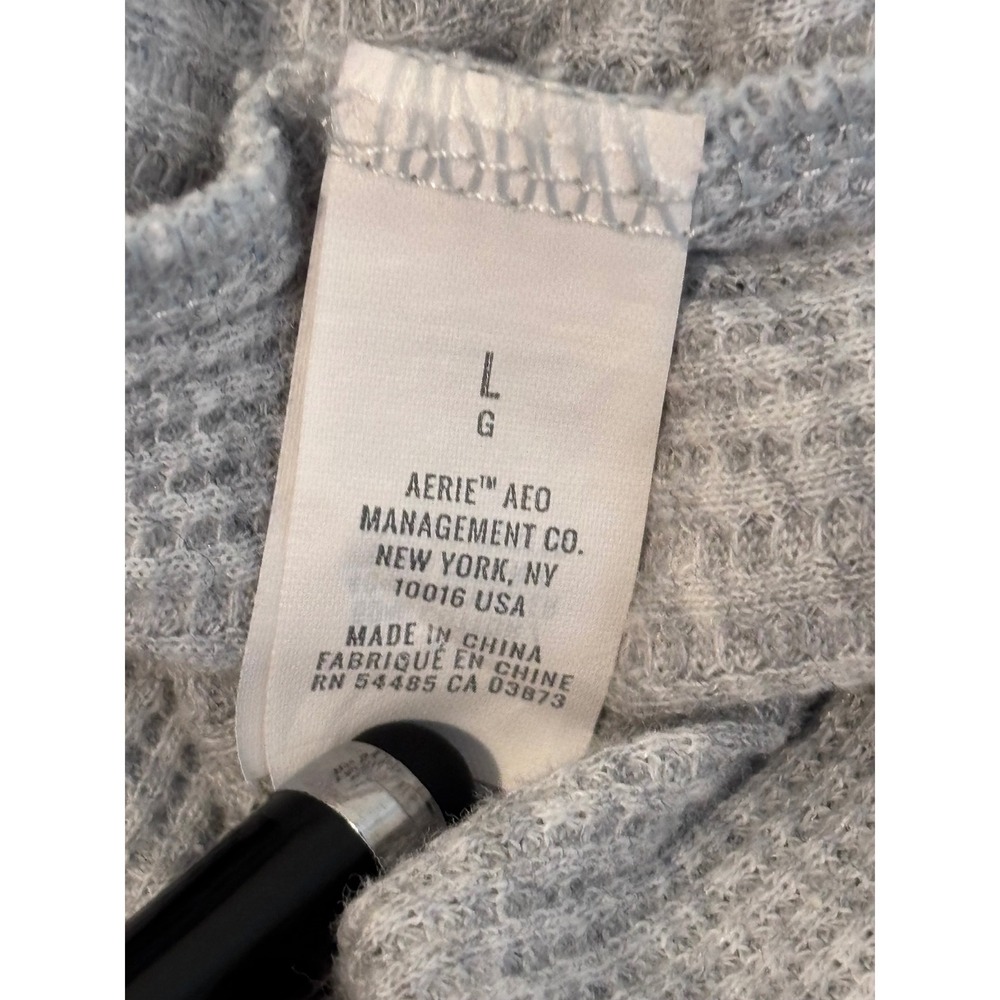 Aerie Waffle Knit Henley Top Large Gray Long Sleeve Snap Front Thermal
Casual - Picture 6 of 7